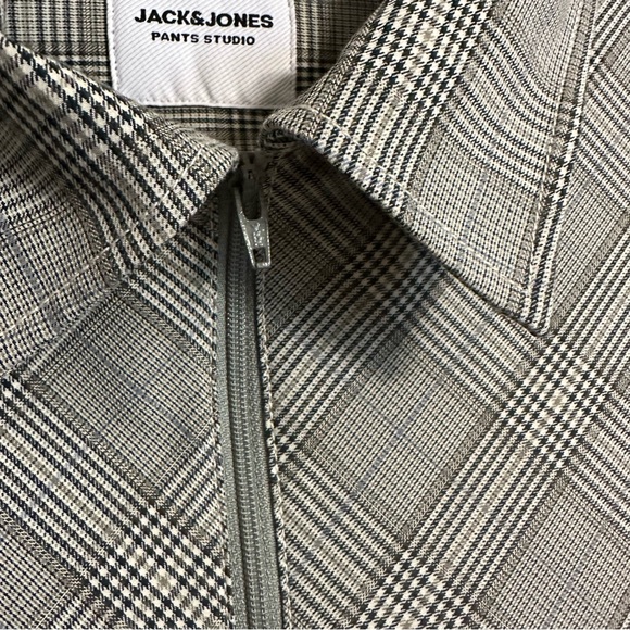 Jack & Jones Men’s Zip Up Shirt - Picture 5 of 12